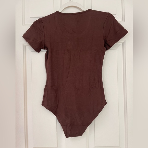 NIP/NWT 4 (FOUR) SHORT SLEEVE SQUARE NECK BODYSYUITS-S/1 each WH-BLK-BL-BR - Picture 9 of 14